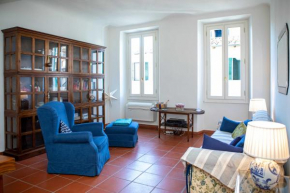 Santa Maria Novella Bright Apartment, Florence